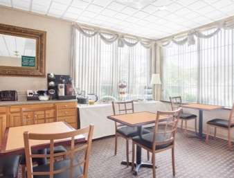 Travelodge Inn & Suites Latham Restaurant billede